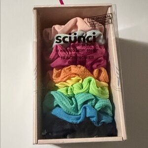 Scunci Vibrant Scrunchies Collection
